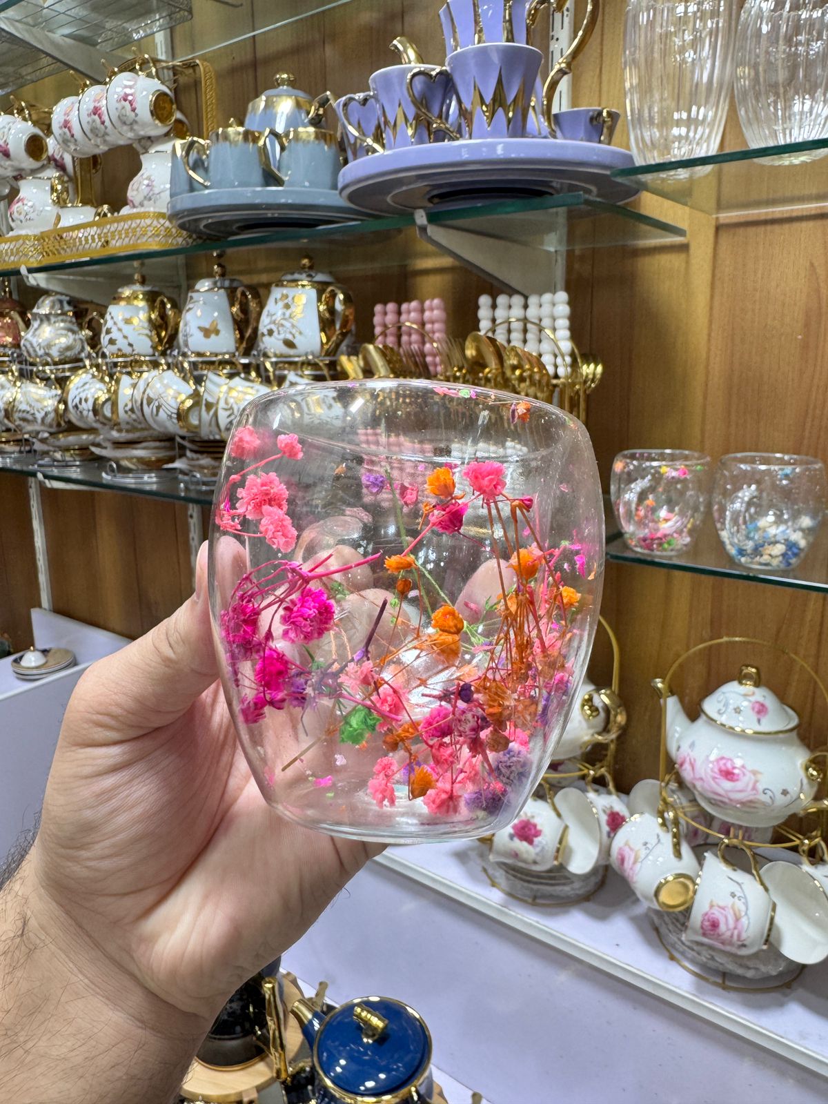 Elegant Glass Mug with Embedded Floral Design – Aesthetic Tea & Coffee Cup