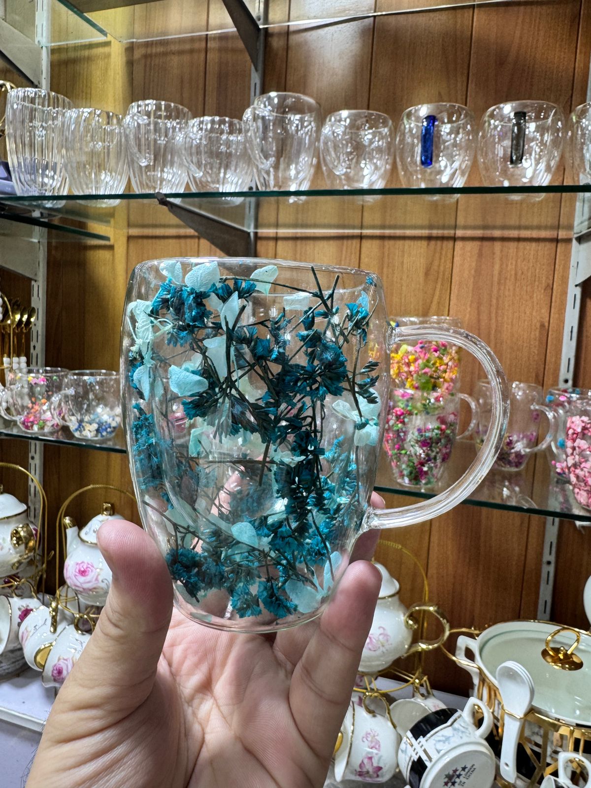 Elegant Glass Mug with Embedded Floral Design – Aesthetic Tea & Coffee Cup